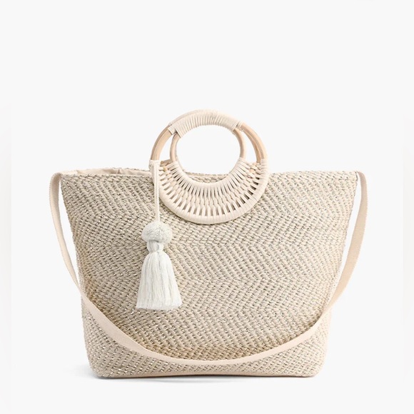 New! AMERICA & BEYOND
BIRCH LUREX DURRIE CANE HANDLE HAND WOVEN LARGE TOTE gold - Picture 1 of 12